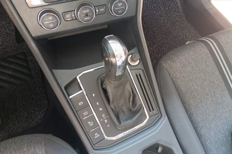 Used Volkswagen Lavida Pure Electric 2019 Enjoyment Edition Gear Lever