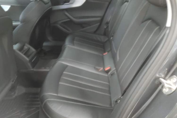 Used Audi A4L 2022 40 TFSI Fashion Dynamic Model