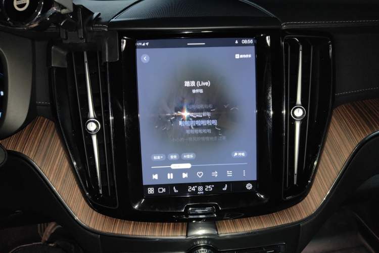 Used Volvo XC60 2022 B5 4x4 Smart Luxury Edition