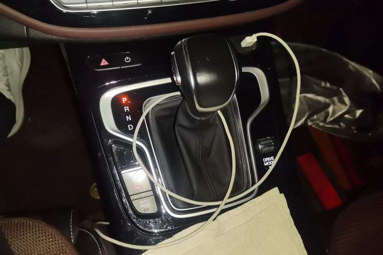 Used GAC Trumpchi M6 2023 PRO 270T DCT Luxury Edition Gear Lever