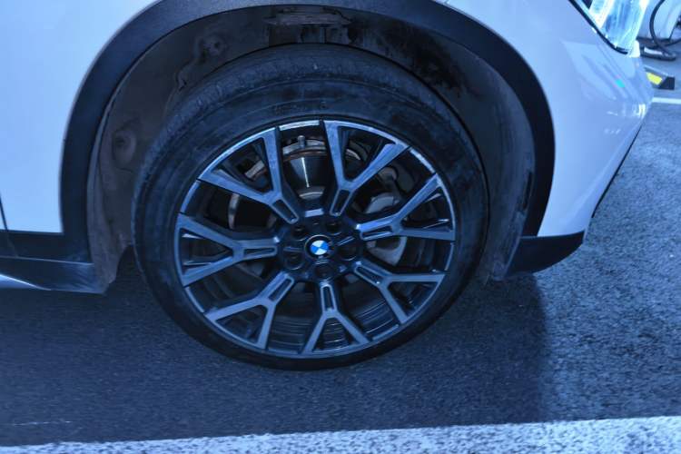 Used BMW X1 2021 xDrive25Li Luxury Model Right Front Wheel Hub