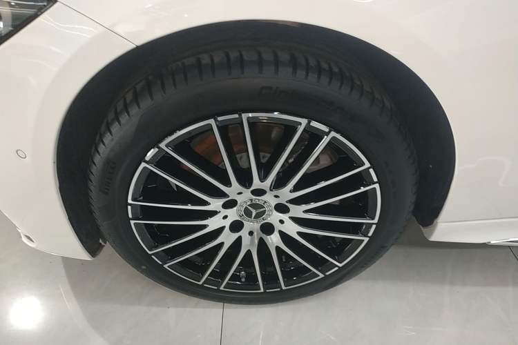 Used Mercedes-Benz C-Class 2023 Second Facelift C 260 L Sport Edition Left Front Wheel Hub