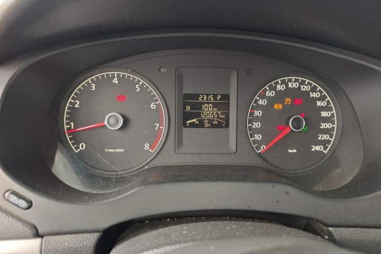 Used Volkswagen Sagitar 2014 Revised Version 1.6L Automatic Comfort Edition
