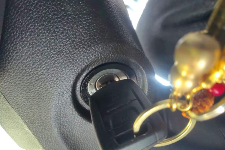 Used Wuling Hongguang V 2022 1.5L Enjoy Edition Electric-Powered LAR
