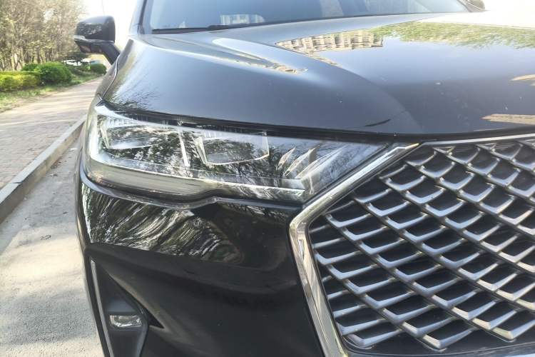 Used Haval H6 2022 3rd Generation 1.5T Automatic Two-Wheel Drive Max Right Front Headlight