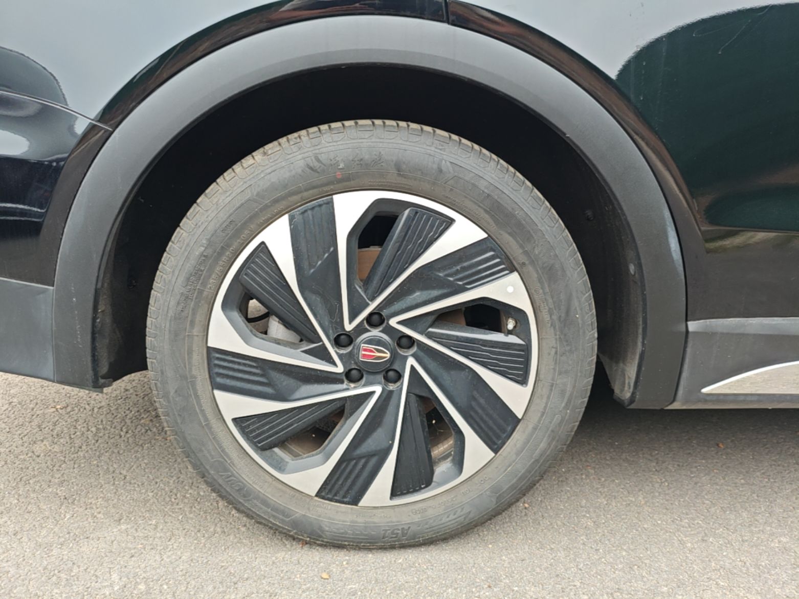 Hongqi HS7 PHEV 2024 2.0T PHEV Four-Wheel Drive Flagship Edition 7 Seats — снимка 11