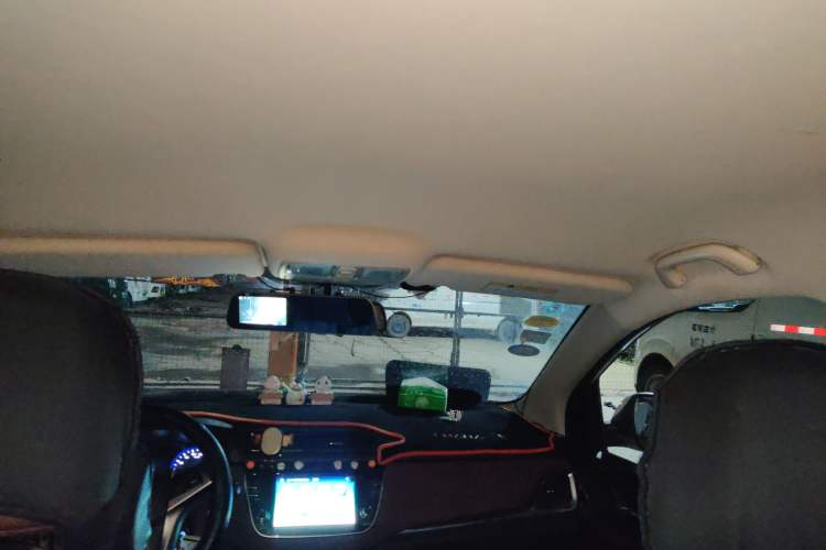 Used CHANGAN Lingxuan 2017 1.6L Manual Happiness Edition
