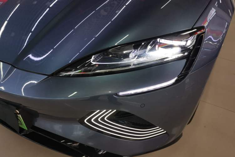 Used BYD Seal 2022 550 km Standard Range Rear-Wheel Drive Prestige Version
