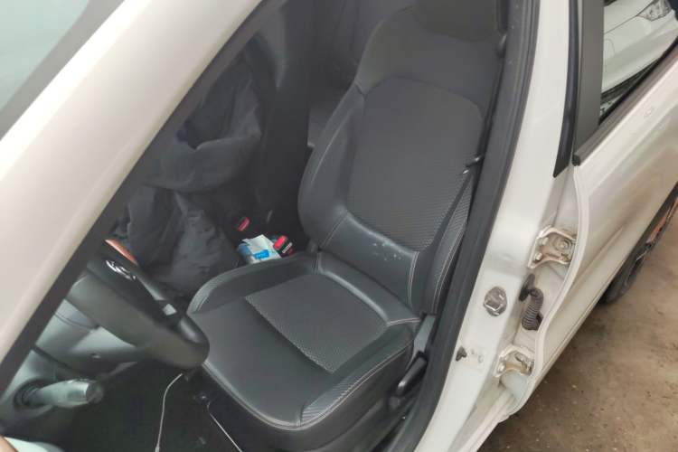 Used Dongfeng NAMMI BOX 2022 Chasing Wind Edition 331 km Standard Model Left Front Seat