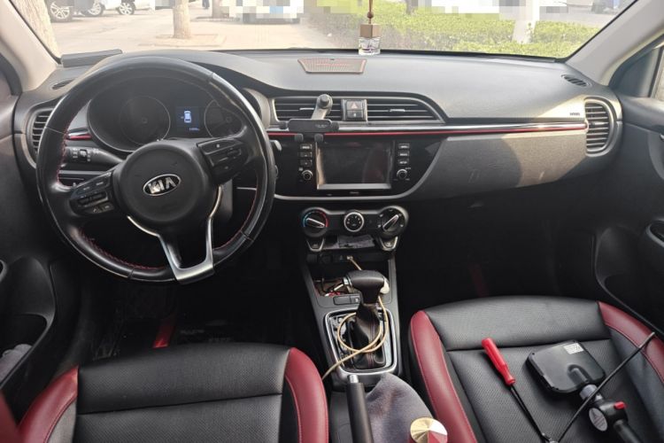 Used Kia KX Cross 2018 1.6L Automatic Dynamic Sunroof Version Center Console