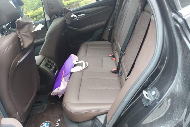 Used BMW iX3 2022 Updated Leading Version Interior 4