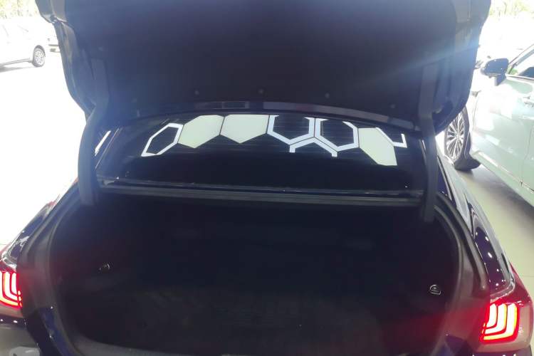 Used Lexus ES 2020 200 Excellence Edition
