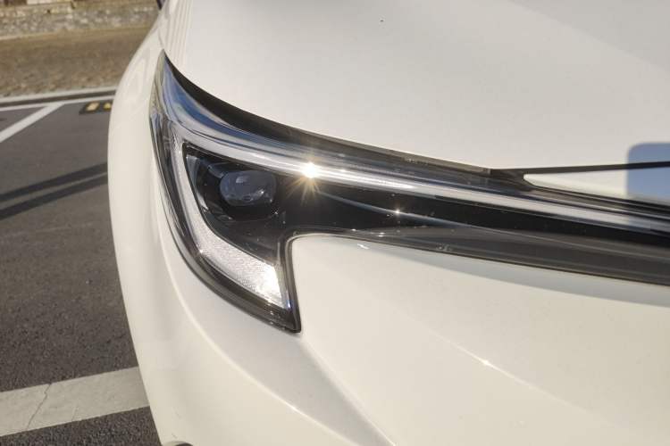 Used Toyota Levin 2023 Smart Electric Hybrid Dual-Engine 1.8L Luxury Edition