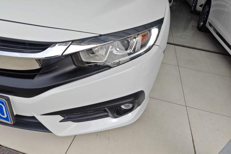 Used Honda Civic 2016 220TURBO CVT Luxury Edition
