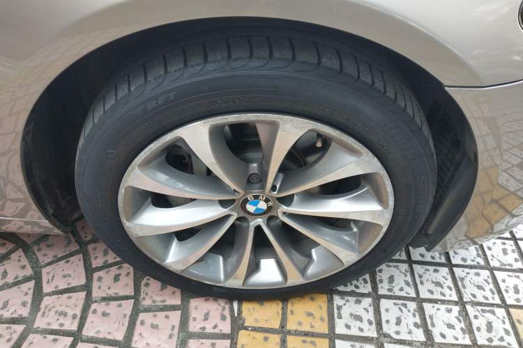 Used BMW 5 Series 2017 528Li Leading Model
