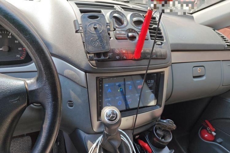 Used Mercedes-Benz Vito 2010 2.5L Elite Edition Audio And AC Panel