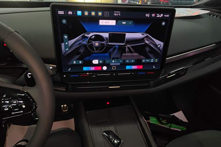 Used Volkswagen ID.UNYX 2025 Pro model