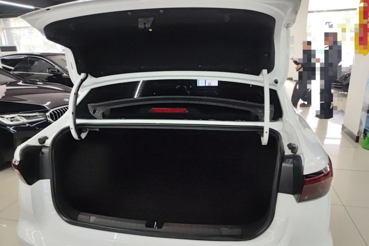 Used Geely Auto Emgrand 2023 4th Generation Champion Edition 1.5L CVT Prestige Model
