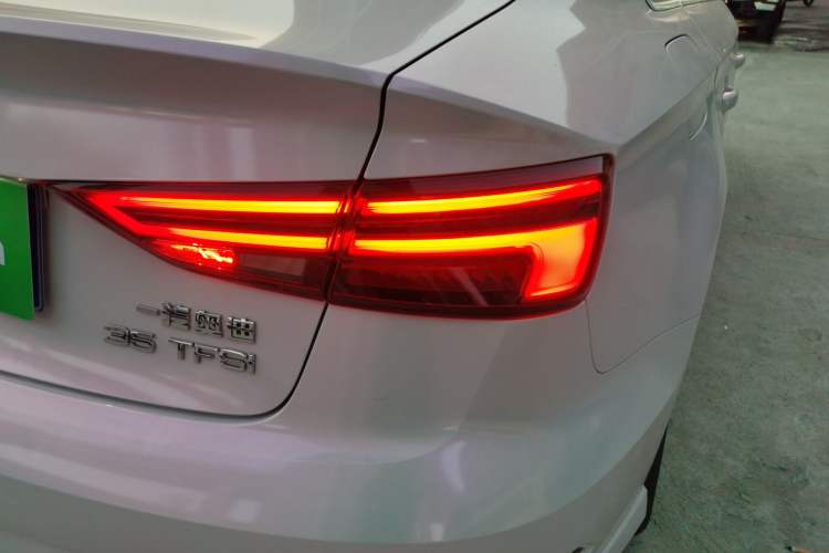 Used Audi A3 2019 Limousine 35 TFSI Fashion Edition China VI Emission Standard
