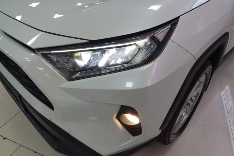 Used Toyota RAV4 2020 2.0L CVT Two-Wheel Drive Fashion Edition Left Front Headlight