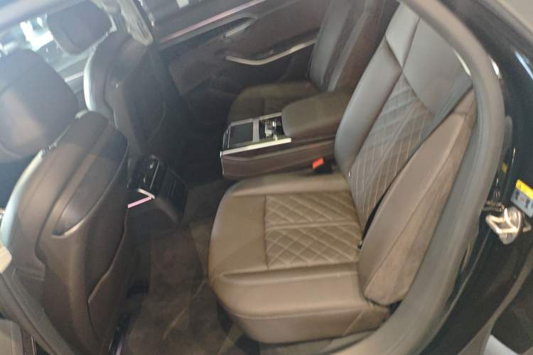 Used Audi A8 2023 A8L 50 TFSI quattro Prestige Edition
