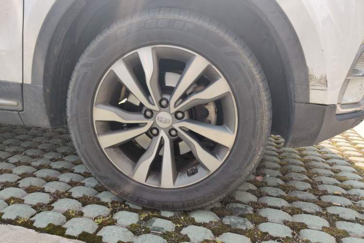 Used Geely Auto Emgrand X7 Sport 2016 1.8TD Automatic ZhiZun Version Right Front Wheel Hub