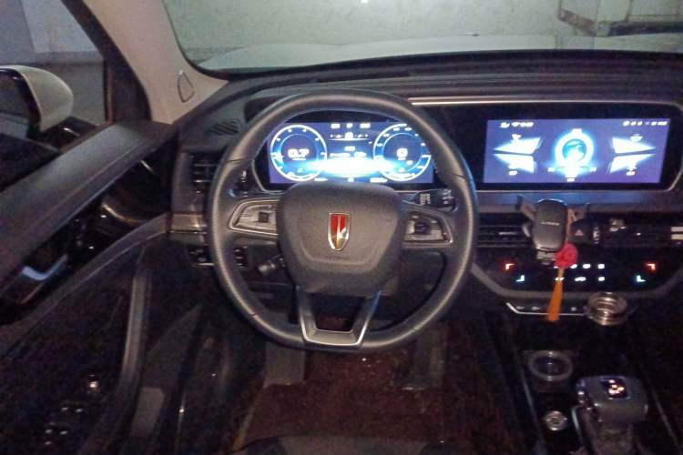 Used Hongqi HS5 2022 Revised Version 2.0T Smart Connect Flagship Edition Steering Wheel