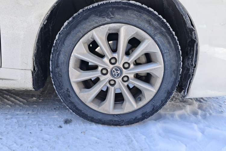 Used Toyota Corolla 2021 Dual-Motor 1.8L E-CVT Elite Edition
