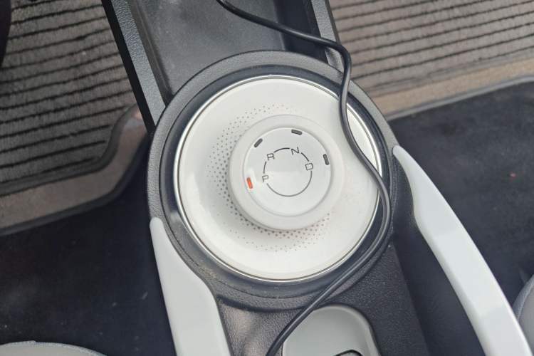 Used Wuling Air ev 2023 - Four Seats - Advanced Edition Gear Lever