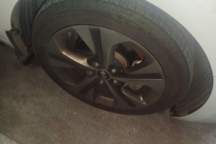 Used Hyundai Lafesta 2019 280TGDi Smart Speed Version China V Standard Right Front Wheel Hub