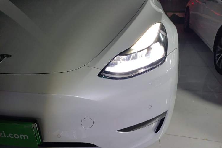 Used Tesla Model Y 2023 High-Performance All-Wheel-Drive Version