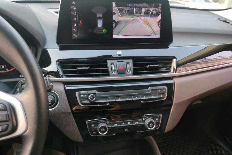 Used BMW X1 2020 sDrive25Li Leading Model
