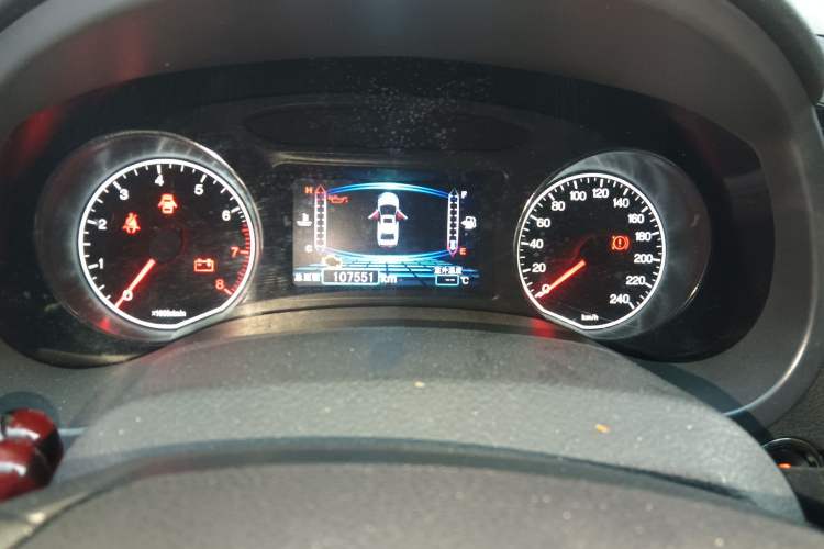 Used BYD Surui 2015 Revised Version 1.5L Manual Luxury Edition
