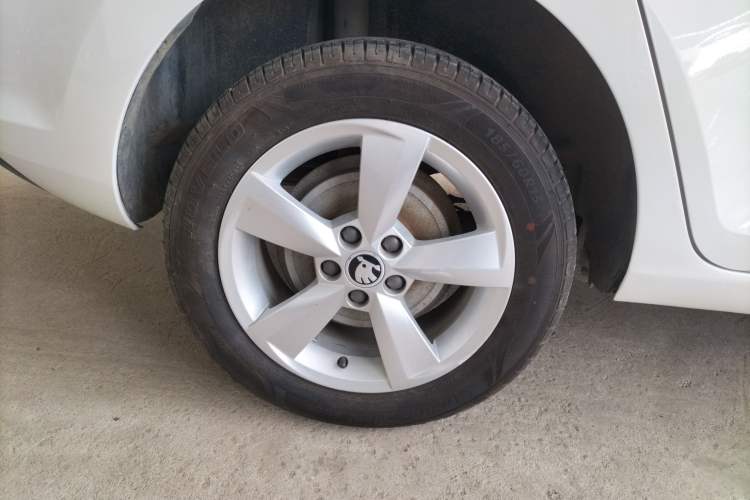 Used Skoda Rapid Spaceback 2018 1.6L Automatic Comfort Edition