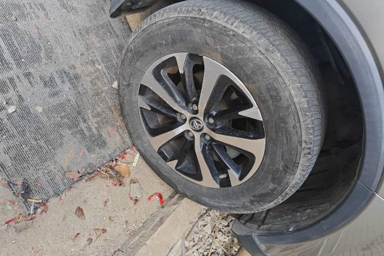 Used Toyota RAV4 2016 2.0L CVT Two-Wheel Drive Fashion Edition China V Standard