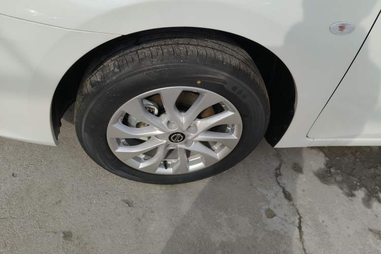 Used Nissan Sylphy 2024 Facelifted Three Classic 1.6XE CVT Comfort Edition Exterior 4