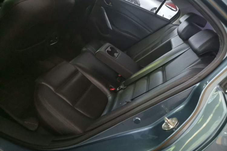 Used Mazda Atenza 2015 2.0L Blue Sky Luxury Edition