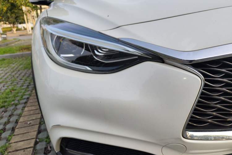 Used Infiniti QX30 2017 1.6T Two-Wheel-Drive Sport Edition