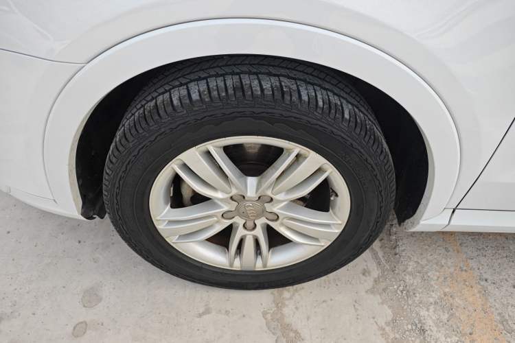 Used Audi Q3 2015 30 TFSI Comfort Model
