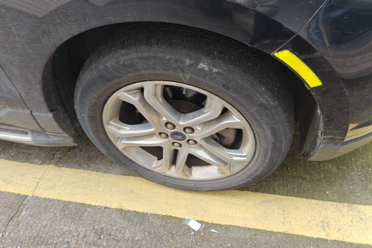 Used Ford Edge 2015 2.0T GTDi 4x4 High-Grade Model