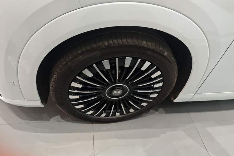 Used XPeng X9 2026 Model—Range-Extended Version 1602 Ultra Exterior 4