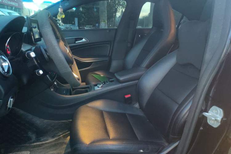 Used Mercedes-Benz GLA 2015 GLA 200 Left Front Seat