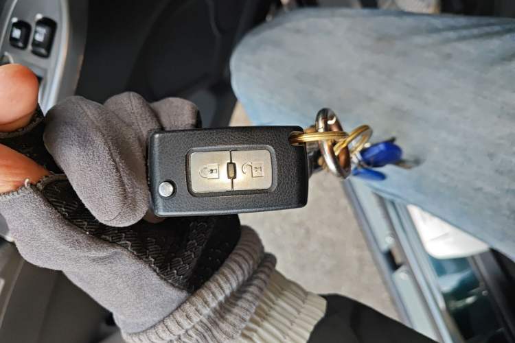 Used Mitsubishi Pajero 2018 3.0L Automatic Luxury Edition Vehicle Key