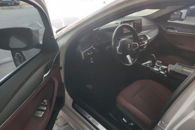 Used BMW 5 Series 2022 Restyled 530Li Leading Edition M Sport Package