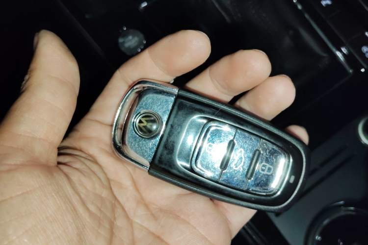 Used Volkswagen Phideon 2018 Revised Version 380TSI Two-Wheel Drive Business Edition Vehicle Key