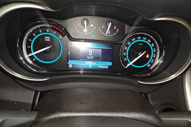 Used Buick LaCrosse 2013 2.4L SIDI Leading Comfort Version Odometer Close Up