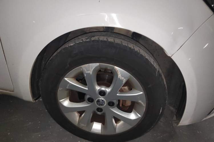 Used MG 3 2017 1.5L Automatic Smart Connect Elite Edition Right Front Wheel Hub