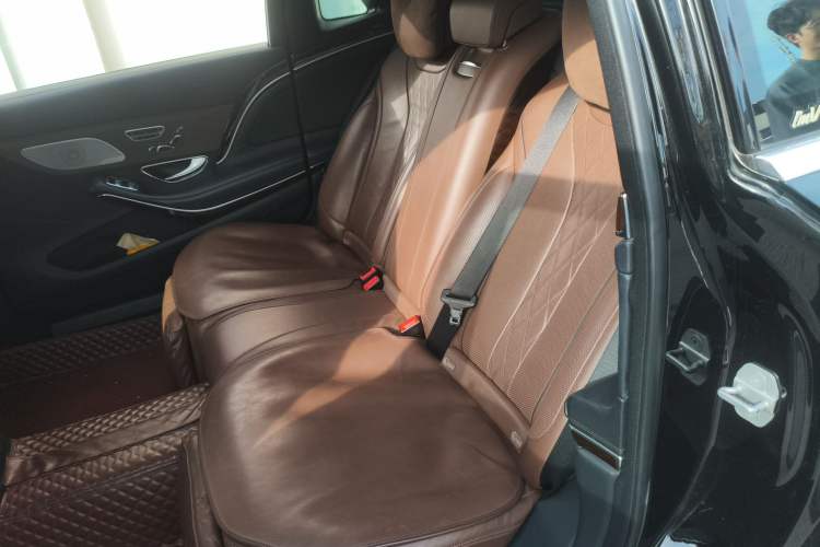 Used Mercedes-Benz Maybach S-Class 2017 S 400 4MATIC Left Rear Seat