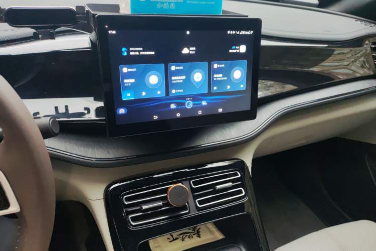 Used BYD Qin PLUS 2023 Champion Edition DM-i 55KM Leading Model Audio And AC Panel