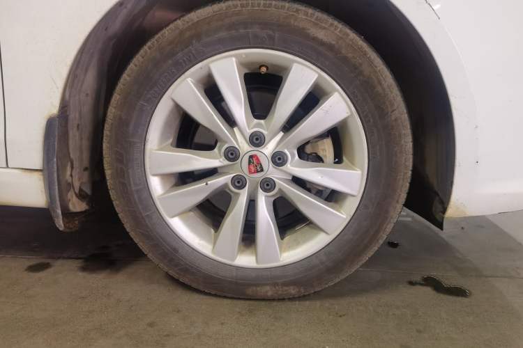 Used Roewe 360 2015 1.5L Automatic Luxury Edition
